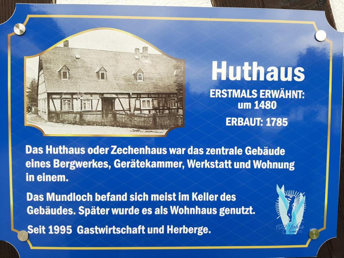 Wirtschaft & Pension Zum Huthaus ชเนแบร์ก ภายนอก รูปภาพ